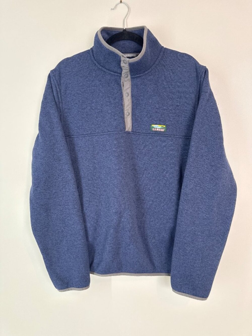 L.L.Bean Mens Slightly Fitted Blue Pullover Size Large 100% Polyester Snap Neck